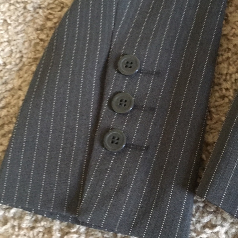 Office Blazer - Picture 3 of 5